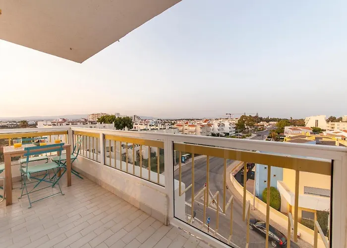 B57 - Marachique 2 Bed Flat