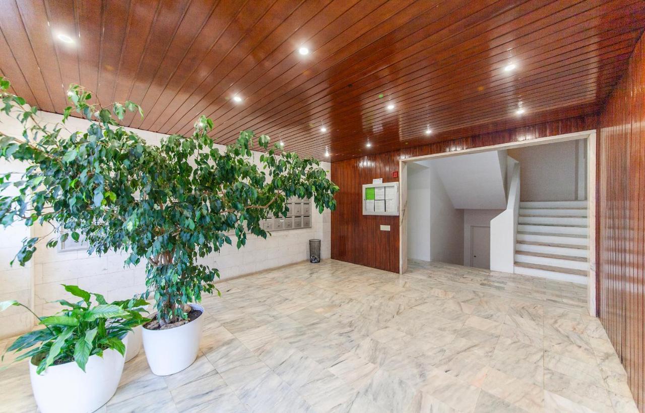Apartment B57 - Marachique 2 Bed Flat *