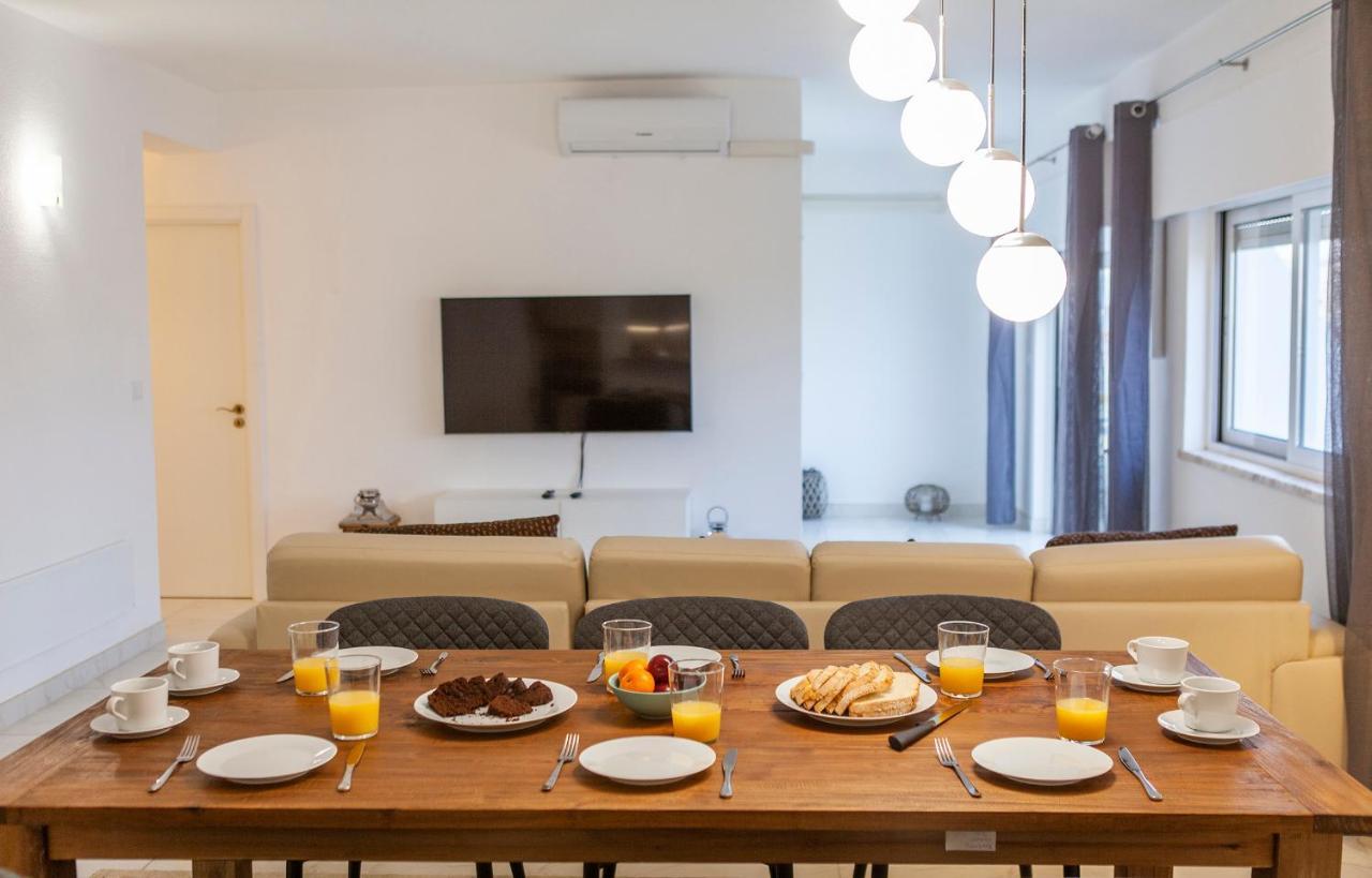B57 - Marachique 2 Bed Flat * Alvor