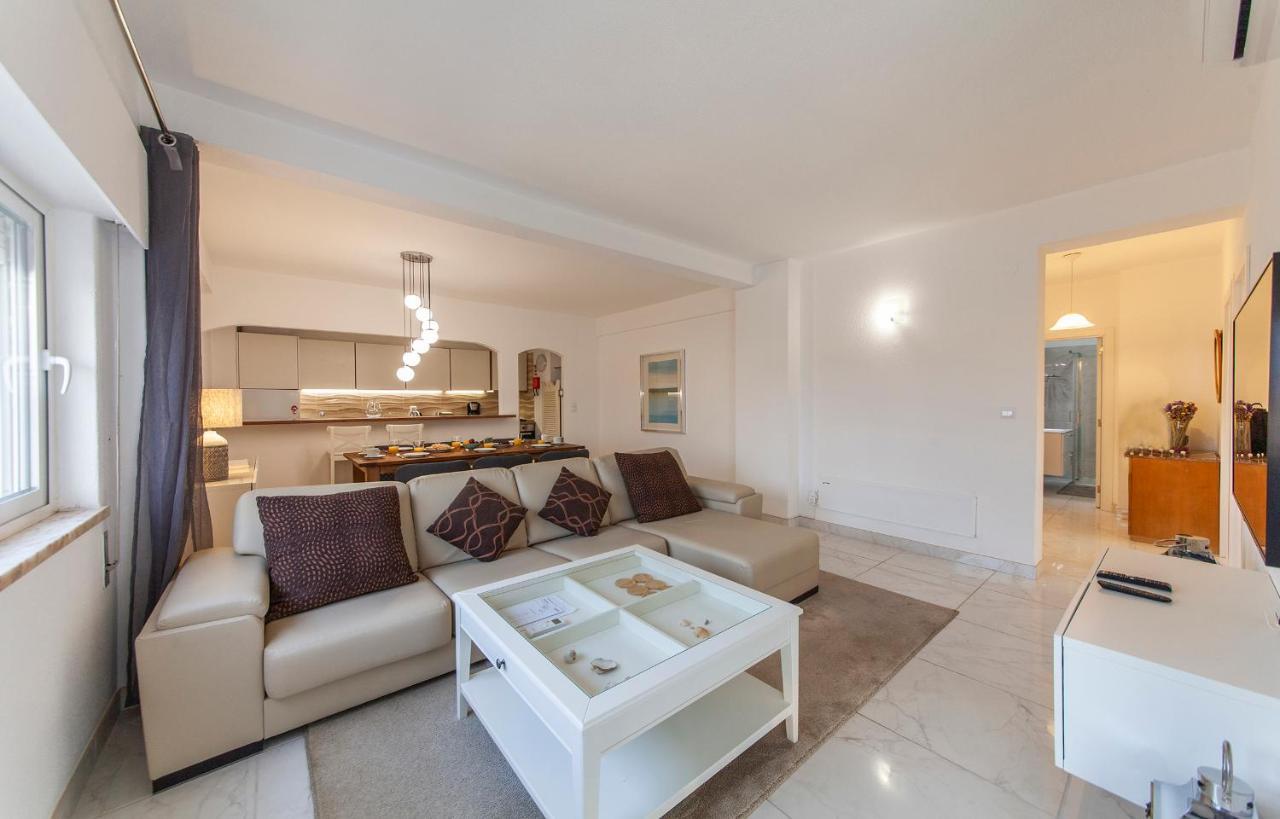 B57 - Marachique 2 Bed Flat * Alvor